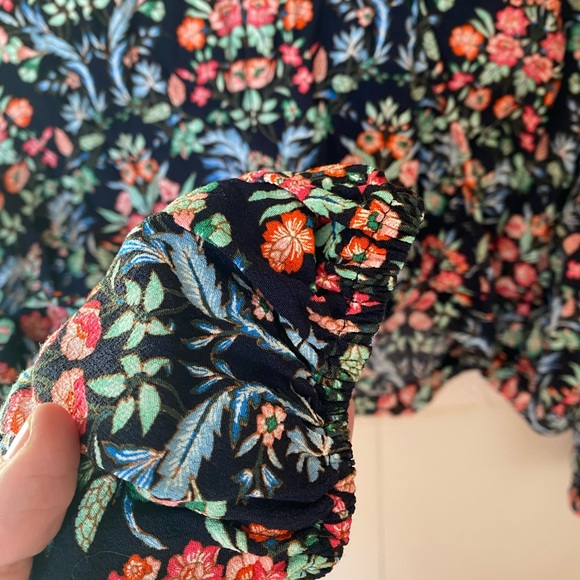 LOFT Navy Floral Wrap Back Cropped Top - Picture 7 of 9